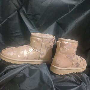 UGG MINI FOIL FLORAL TAN BROWN BOOTS SIZE 7